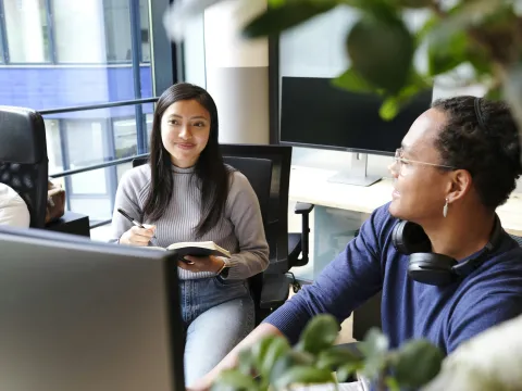 Women in meeting 